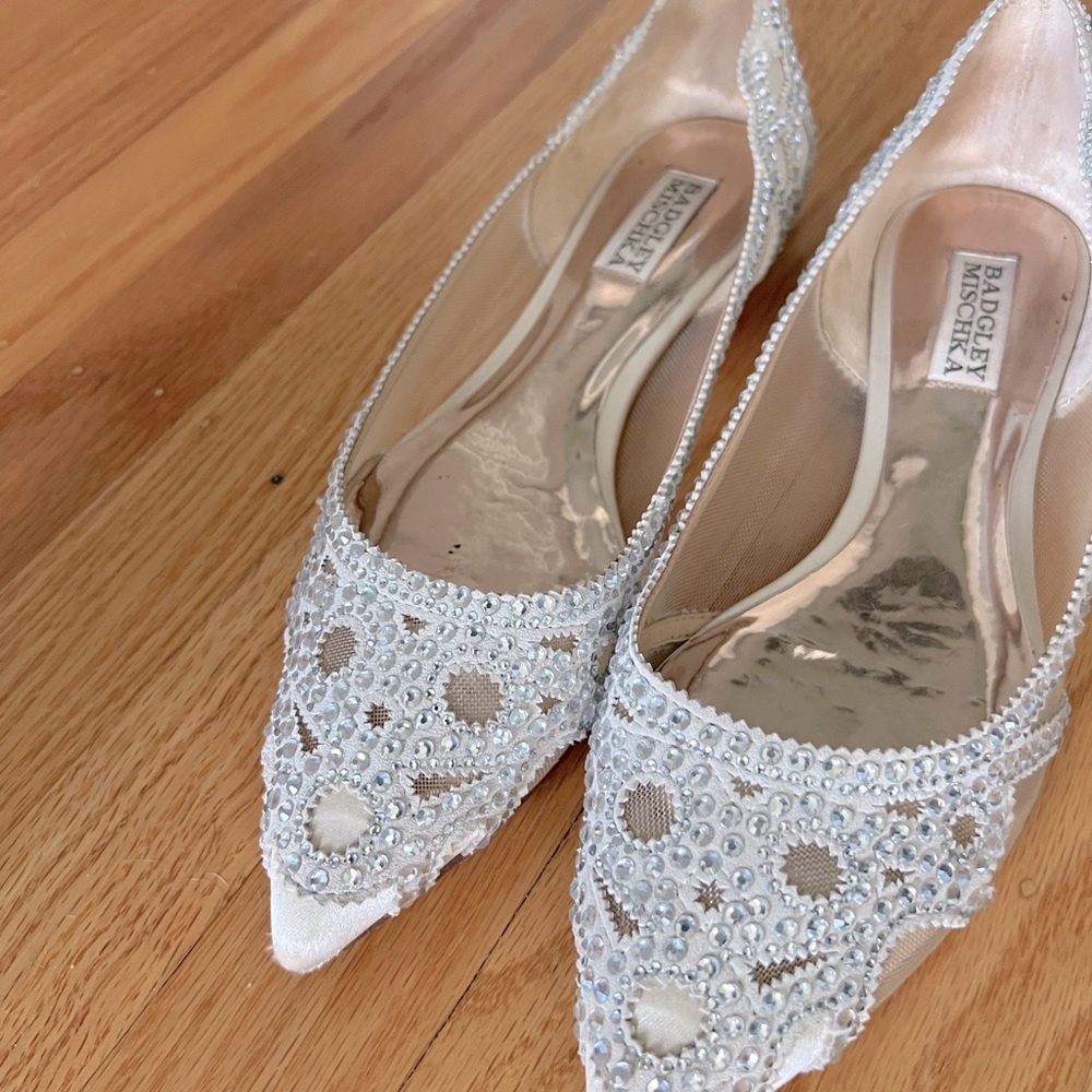 Badgley Mischka Silver Embellished Flats
